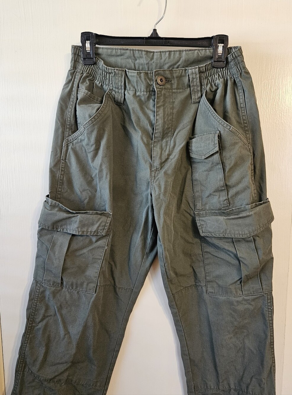 Men's Cargo Pants in Olive Green - Comfortable Utility Style 32/30